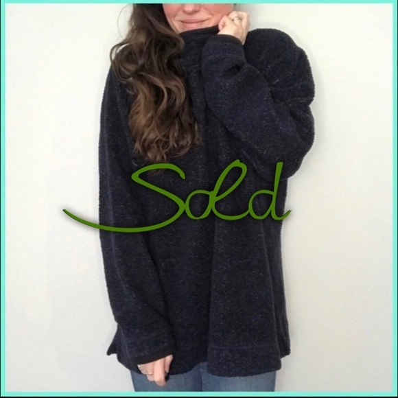 L.L. Bean Tops - LL Bean Fleece Sweatshirt